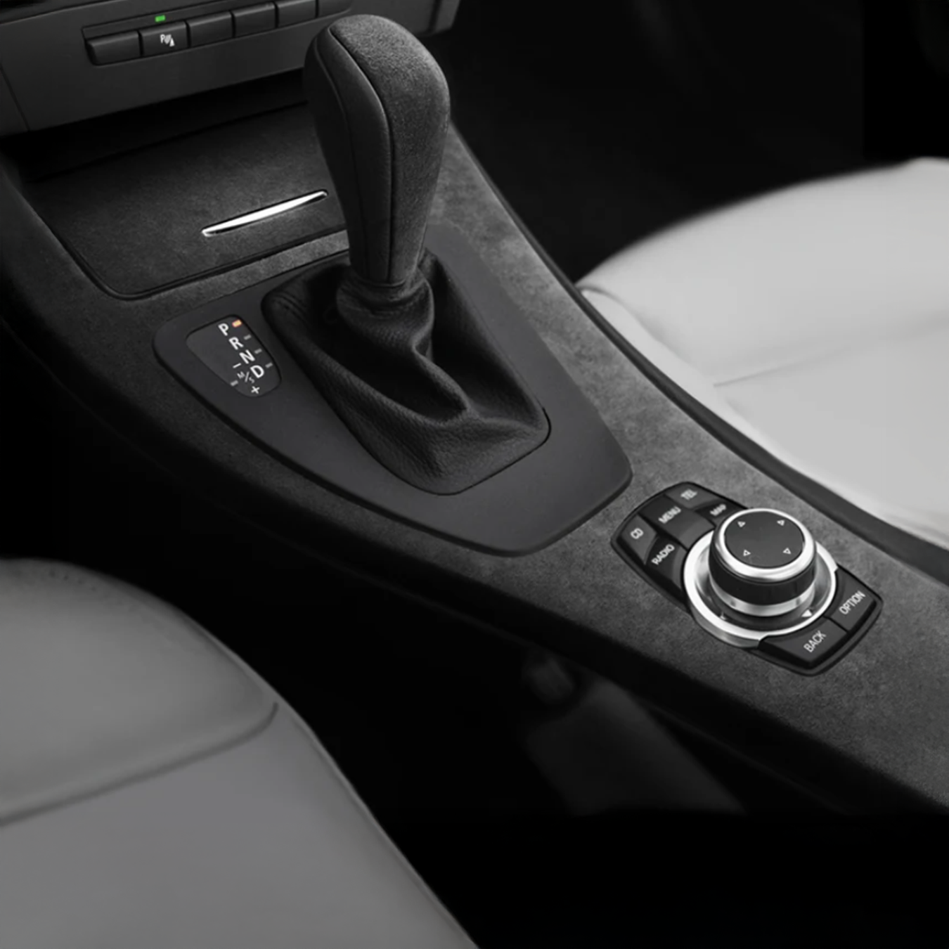 Revestimiento de Consola Central en Alcántara - BMW E90/E92